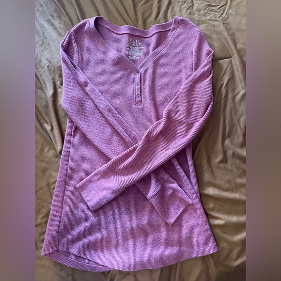 Red Henley Top - Picture 1 of 1